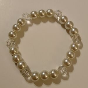 Women's Faux Pearl White Clear Beaded Elegant Minimalist Stretchy Bracelet